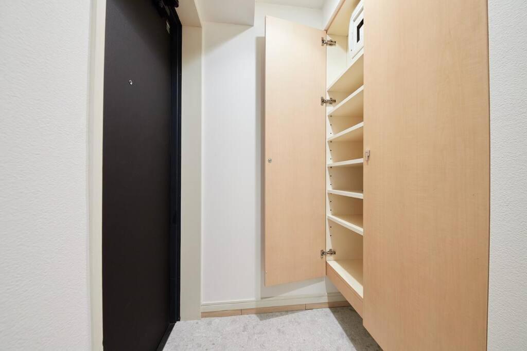 Shinjuku Kabukicho Designer's V Apartment Tokyo